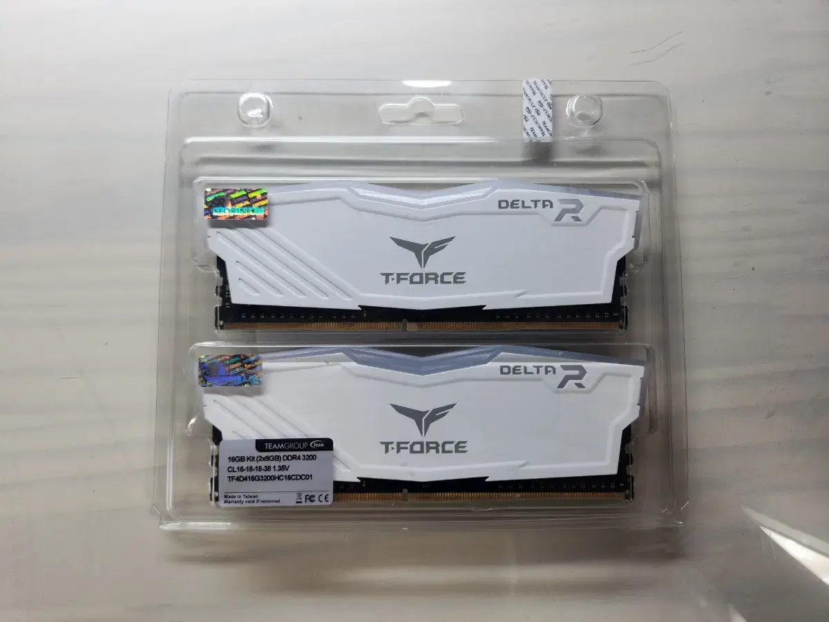 팀그룹 ddr4 3200 cl16 16gb(8gbx2) 팝니다